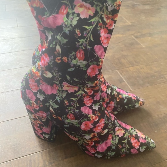 Steve Madden Lombard Floral Sock boots - Picture 10 of 15